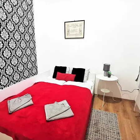 Orangehomes Market Hall